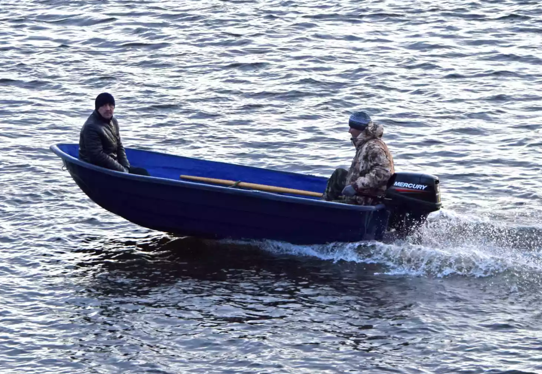 Стеклопластиковая лодка Neman-340 (тримаран) в Красногорске