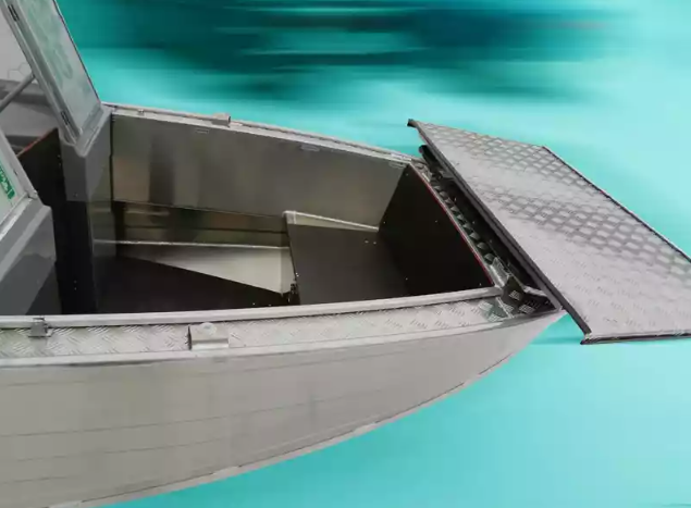 Алюминиевый катер Wyatboat-430T DCM Трансформер в Красногорске