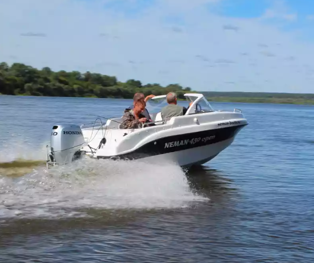 Стеклопластиковый катер Neman-450 Open в Красногорске