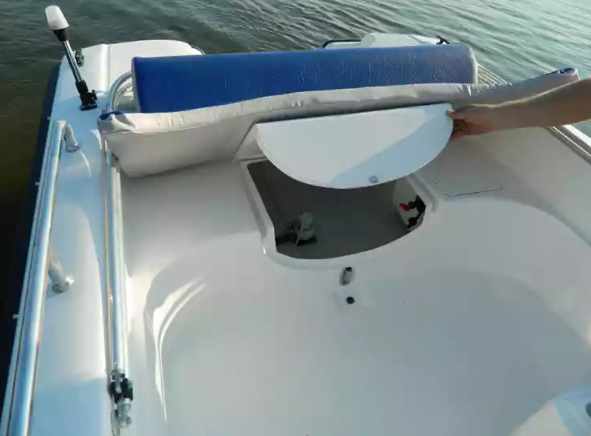 Стеклопластиковый катер Wyatboat-430 M (тримаран) в Красногорске