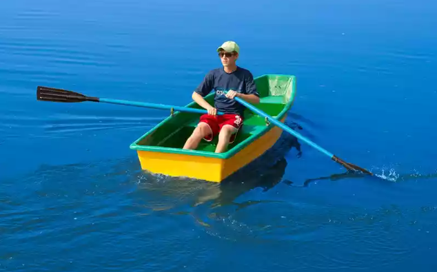Стеклопластиковая лодка Малютка в Красногорске