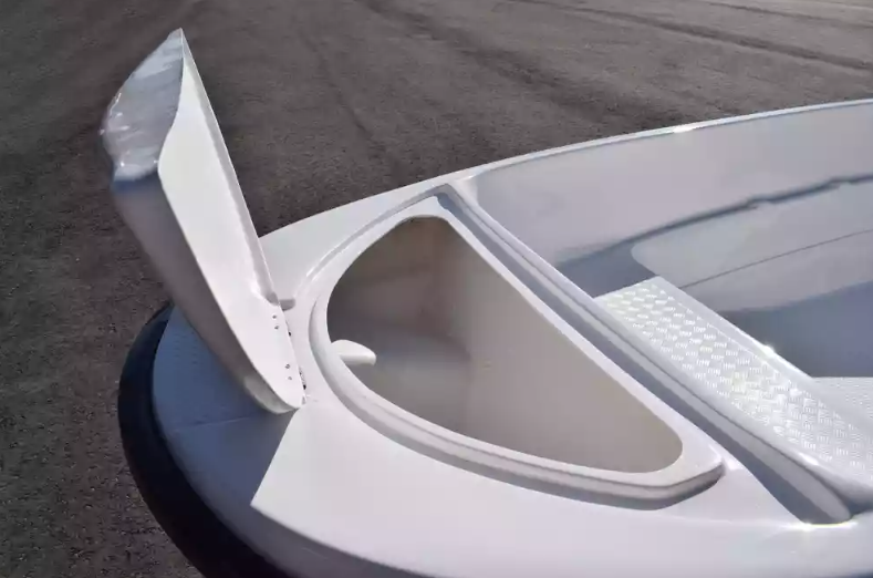 Стеклопластиковая лодка Пингвин (тримаран) в Красногорске