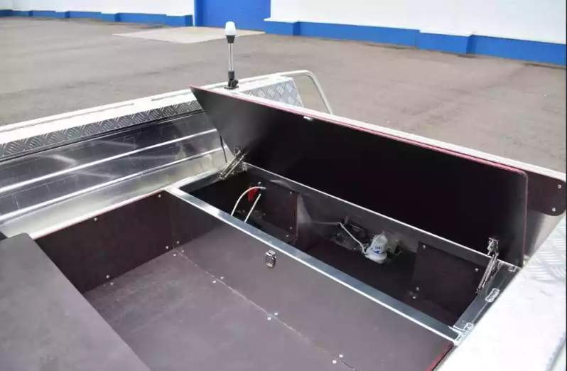 Алюминиевый катер Wyatboat-390 DCM Увеличенный борт в Красногорске
