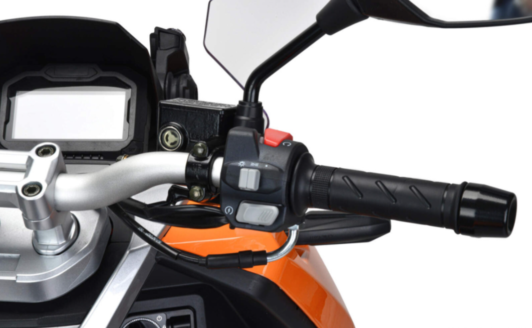 Скутер MOTOLAND (МОТОЛЕНД) T-MAX 150 в Красногорске