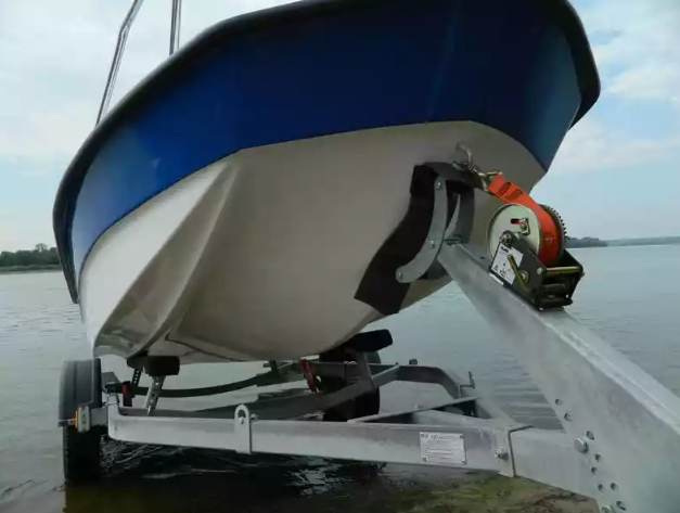 Стеклопластиковый катер Wyatboat-430 DCM (тримаран) в Красногорске