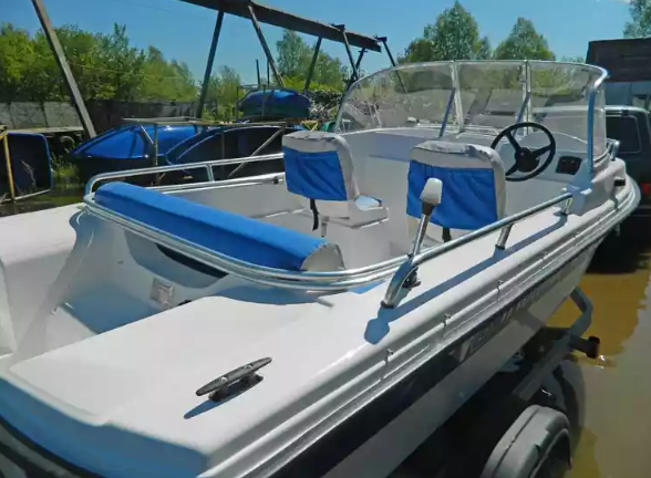 Стеклопластиковый катер Wyatboat-430 M (тримаран) в Красногорске
