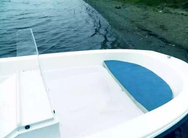 Стеклопластиковый катер Тримаран Wyatboat 430 C в Красногорске