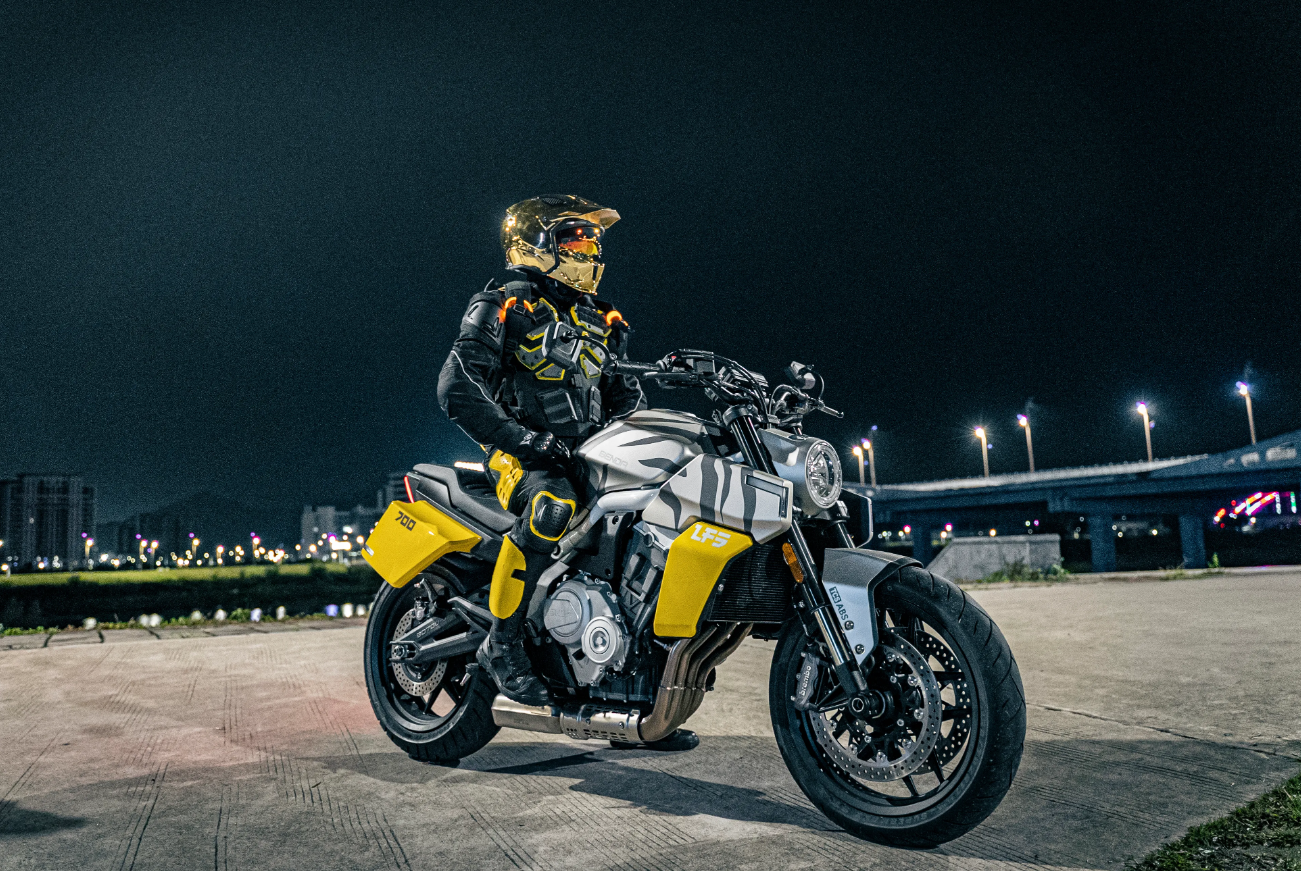 Мотоцикл Benda LFS 700 в Красногорске