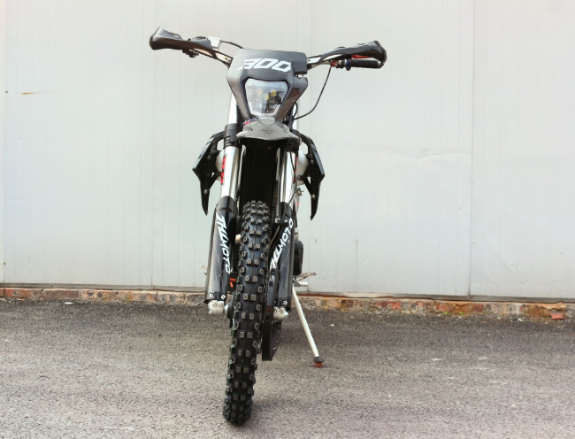 Мотоцикл JHLMOTO JHL Z3+ CB300 (175FMM) в Красногорске