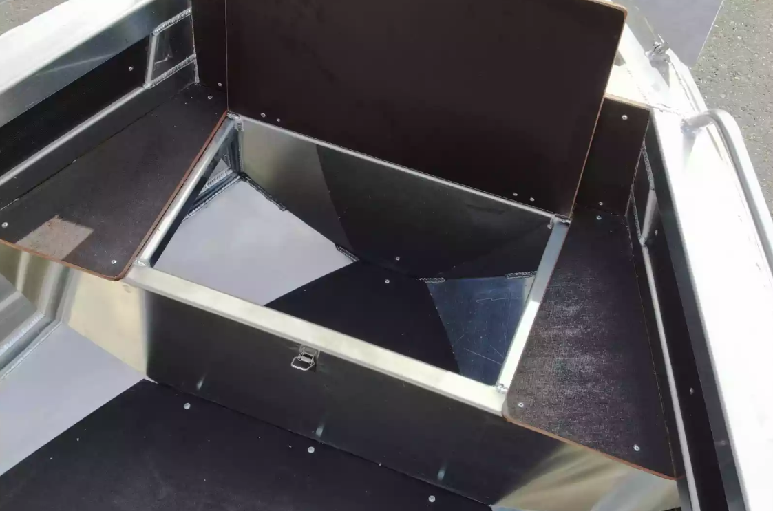 Алюминиевая лодка  Неман-480 Р в Красногорске