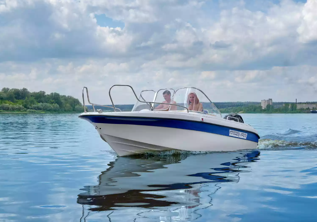 Стеклопластиковый катер Neman-530 Open в Красногорске