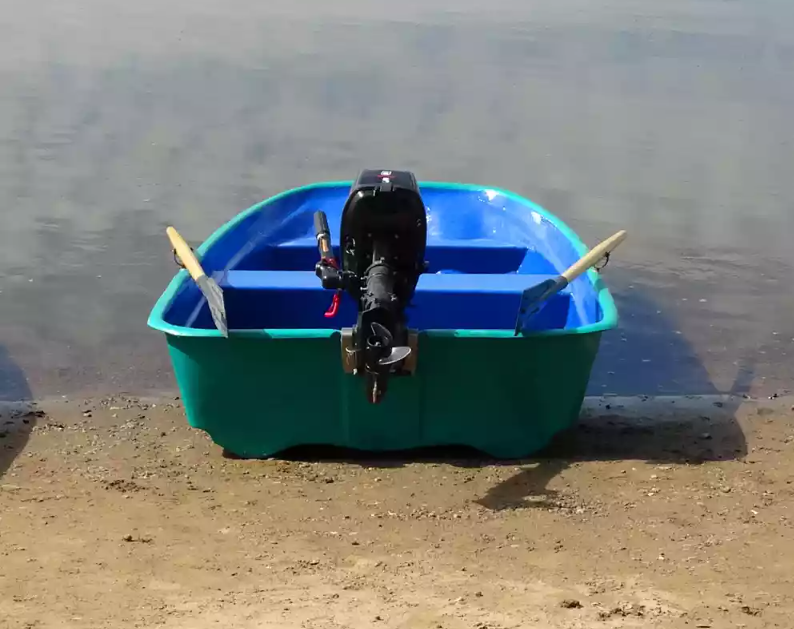 Стеклопластиковая лодка Старт (тримаран) в Красногорске