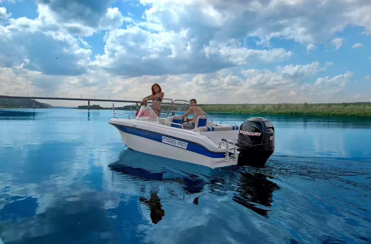 Стеклопластиковый катер Neman-530 Open в Красногорске