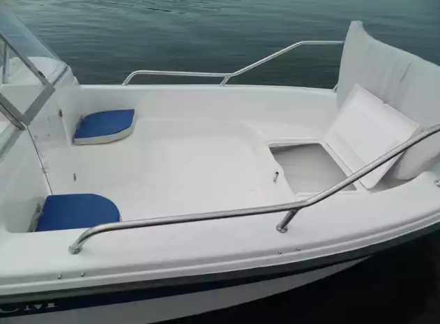 Стеклопластиковый катер Wyatboat-430 DCM (тримаран) в Красногорске