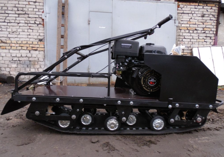 Мотобуксировщик AhtaR Зима 9 л/с с вариатором в Красногорске