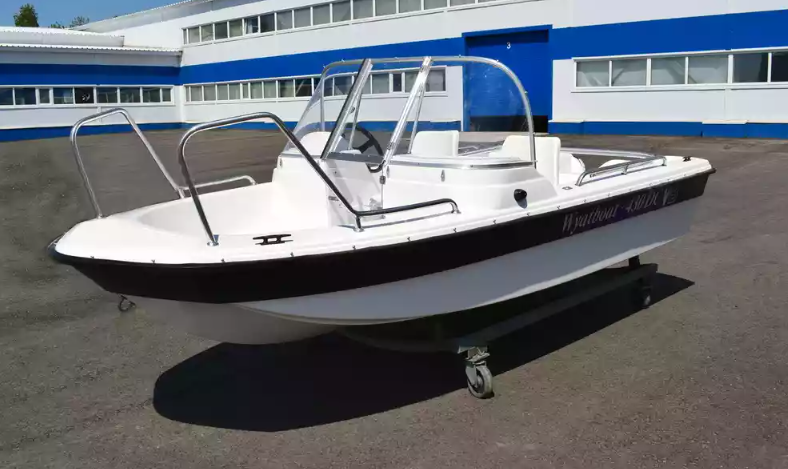 Стеклопластиковый катер Wyatboat-430 DC (тримаран) в Красногорске