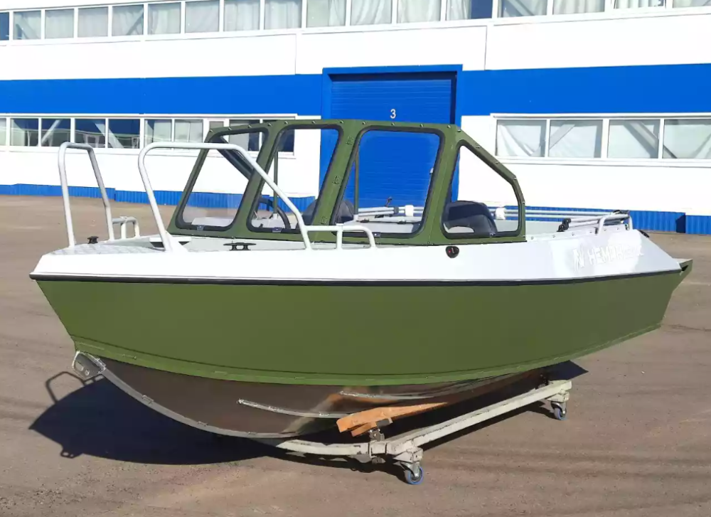 Алюминиевый катер Неман-550 DC Pro в Красногорске