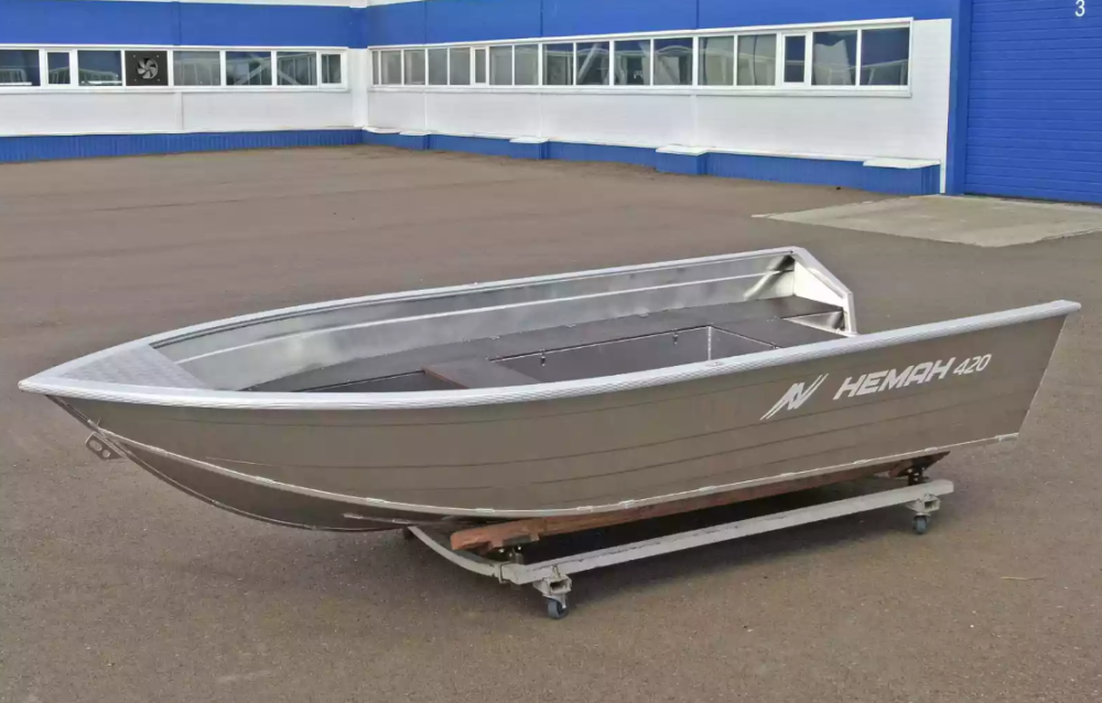 Алюминиевая лодка  Неман-420 в Красногорске