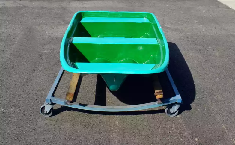 Стеклопластиковая лодка Старт (тримаран) в Красногорске