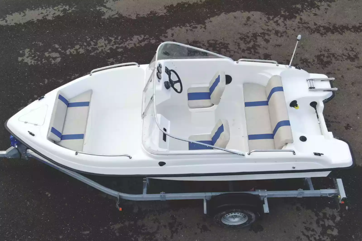 Стеклопластиковый катер Wyatboat-3 DC Open в Красногорске