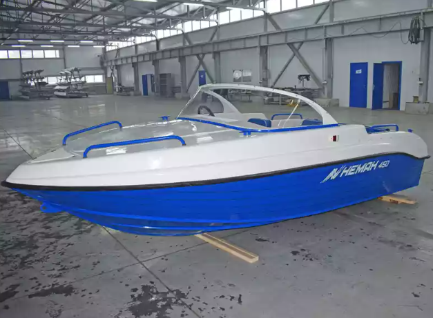 Комбинированный катер Neman-450 в Красногорске