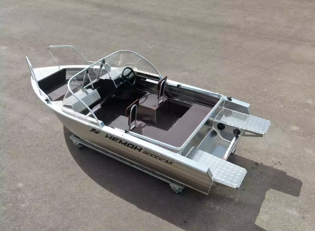 Алюминиевая лодка  Неман-400 DCM NEW в Красногорске
