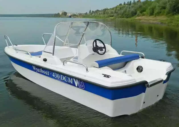 Стеклопластиковый катер Wyatboat-430 DCM (тримаран) в Красногорске