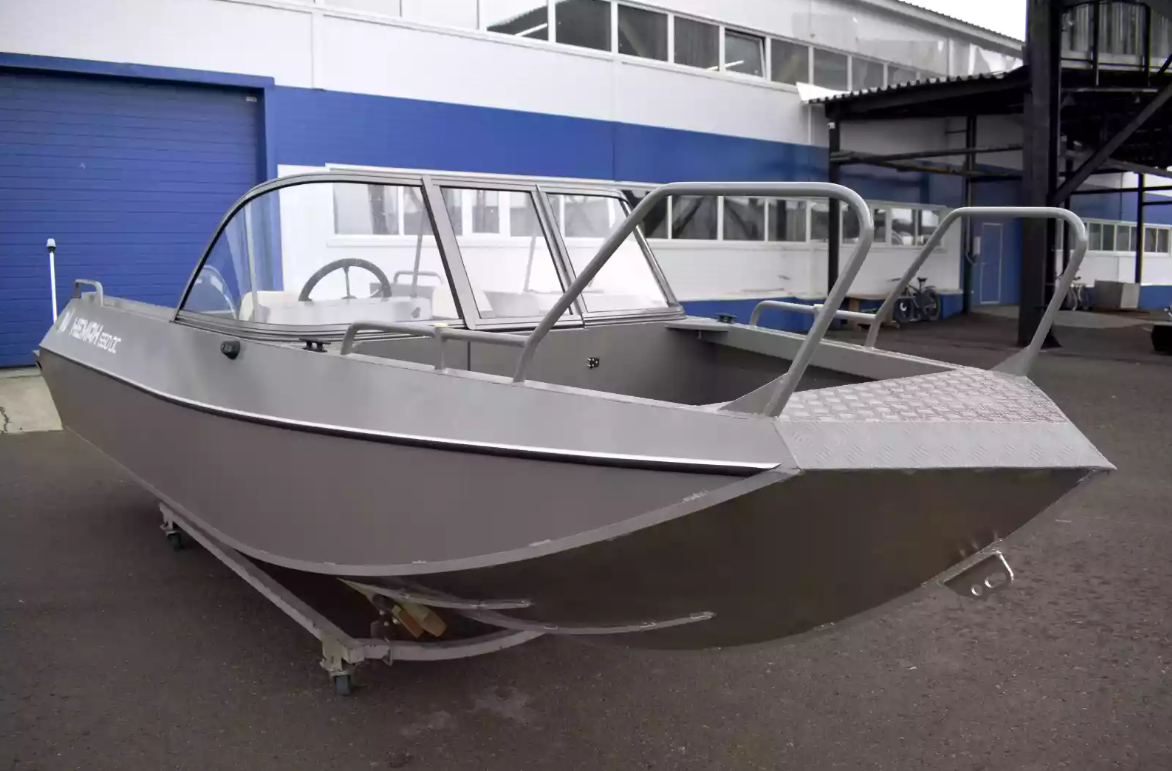 Алюминиевый катер Неман 550 DC в Красногорске