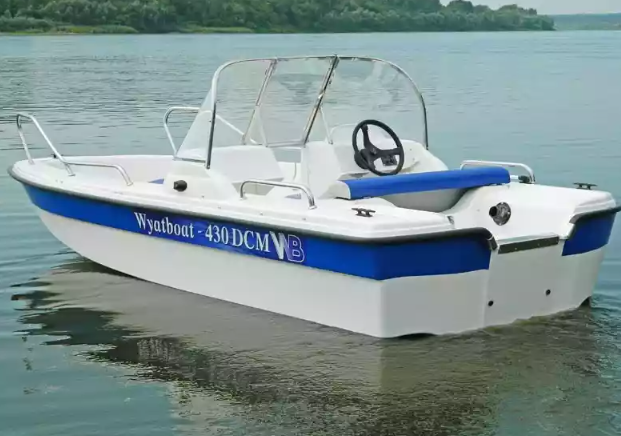 Стеклопластиковый катер Wyatboat-430 DCM (тримаран) в Красногорске
