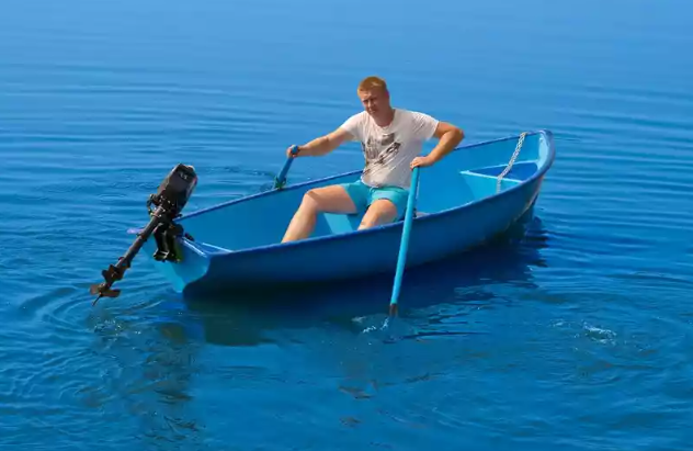 Стеклопластиковая лодка Омуль в Красногорске