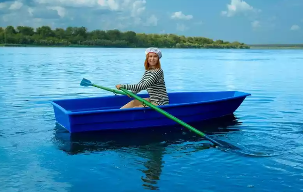 Стеклопластиковая лодка Малютка в Красногорске