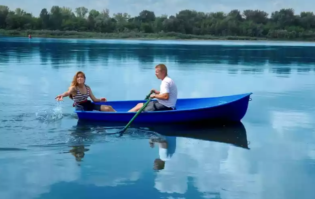 Стеклопластиковая лодка Дельфин в Красногорске