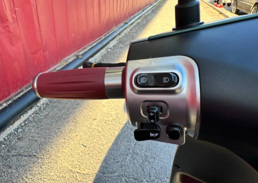 Скутер PROMAX Miami 240 (49) в Красногорске