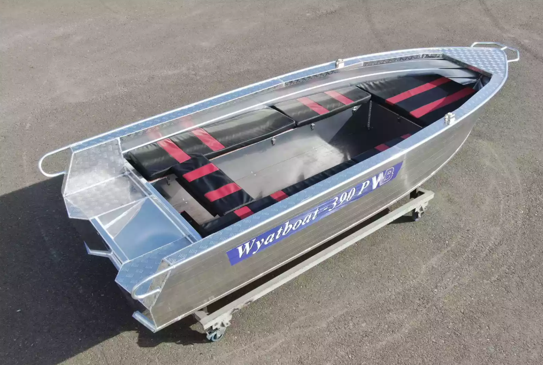 Алюминиевая лодка Wyatboat-390РМ увеличенный борт в Красногорске