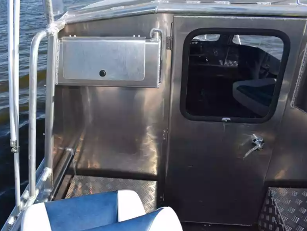 Алюминиевый катер Неман 550 с каютой в Красногорске