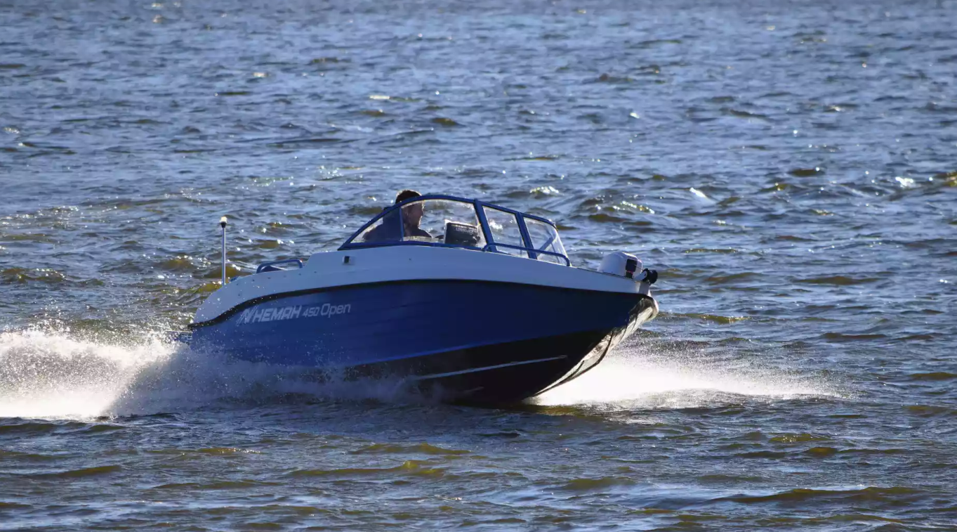 Комбинированный катер Neman-450 Open в Красногорске