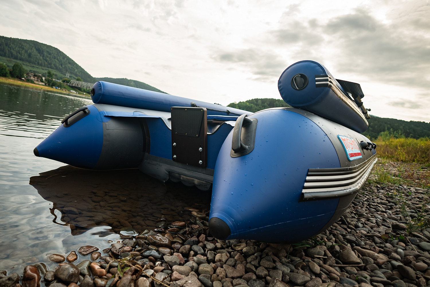 Лодка MISHIMO RIVER FJET PRO 410  под водомет в Красногорске