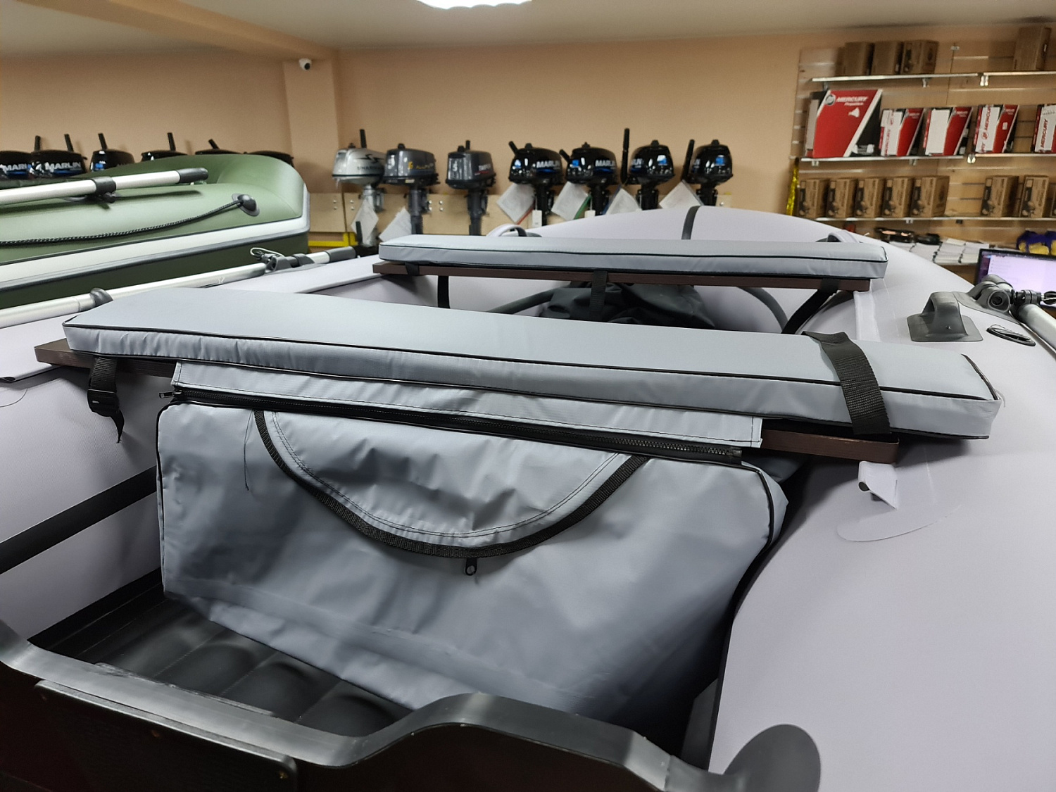 КОМПЛЕКТ МЯГКИХ НАКЛАДОК С СУМКОЙ ДЛЯ ЛОДОК 90Х20 СЕРЫЙ в Красногорске