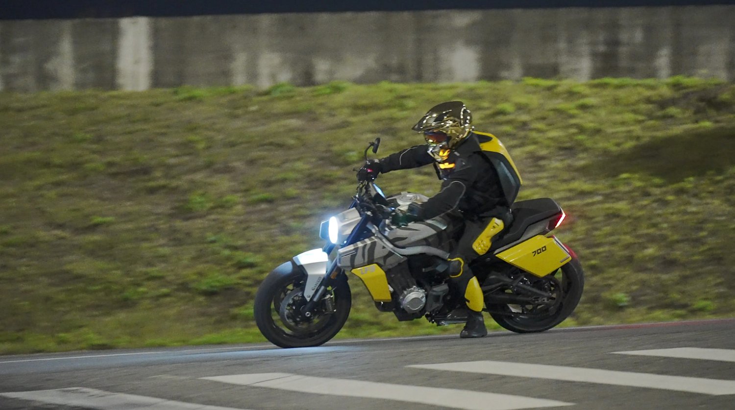 Мотоцикл Benda LFS 700 в Красногорске