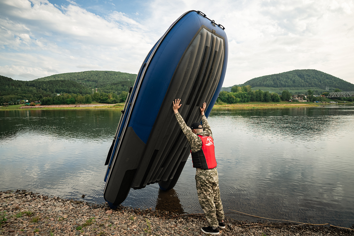 Лодка MISHIMO RIVER FJET PRO 410  под водомет в Красногорске