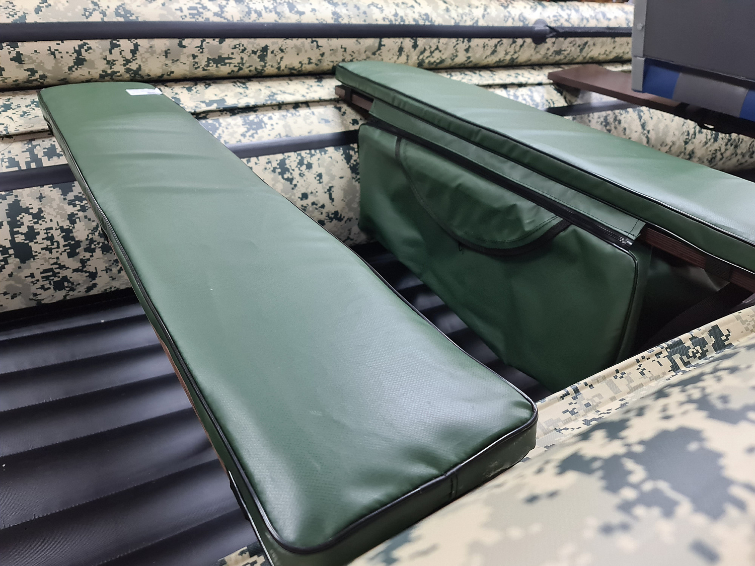 КОМПЛЕКТ МЯГКИХ НАКЛАДОК С СУМКОЙ ДЛЯ ЛОДОК 110Х20 ЗЕЛЕНЫЙ в Красногорске