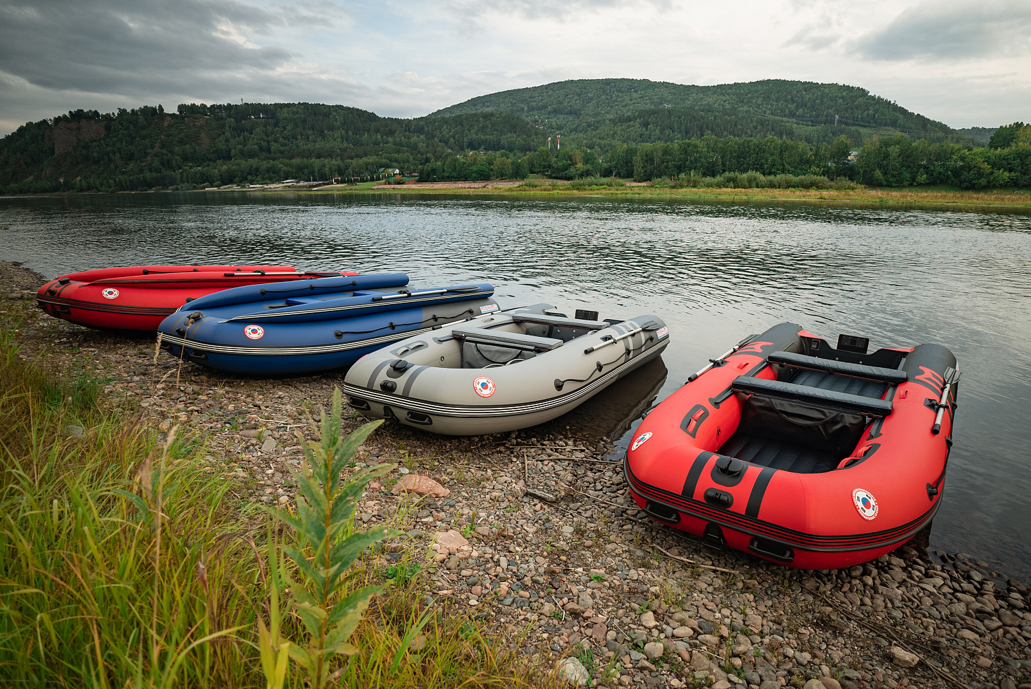 Лодка MISHIMO RIVER FJET PRO 410  под водомет в Красногорске